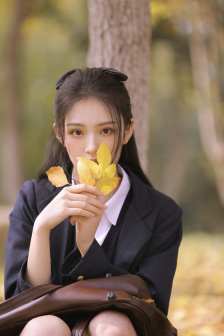 军人野外吮她的花蒂楚晚宝